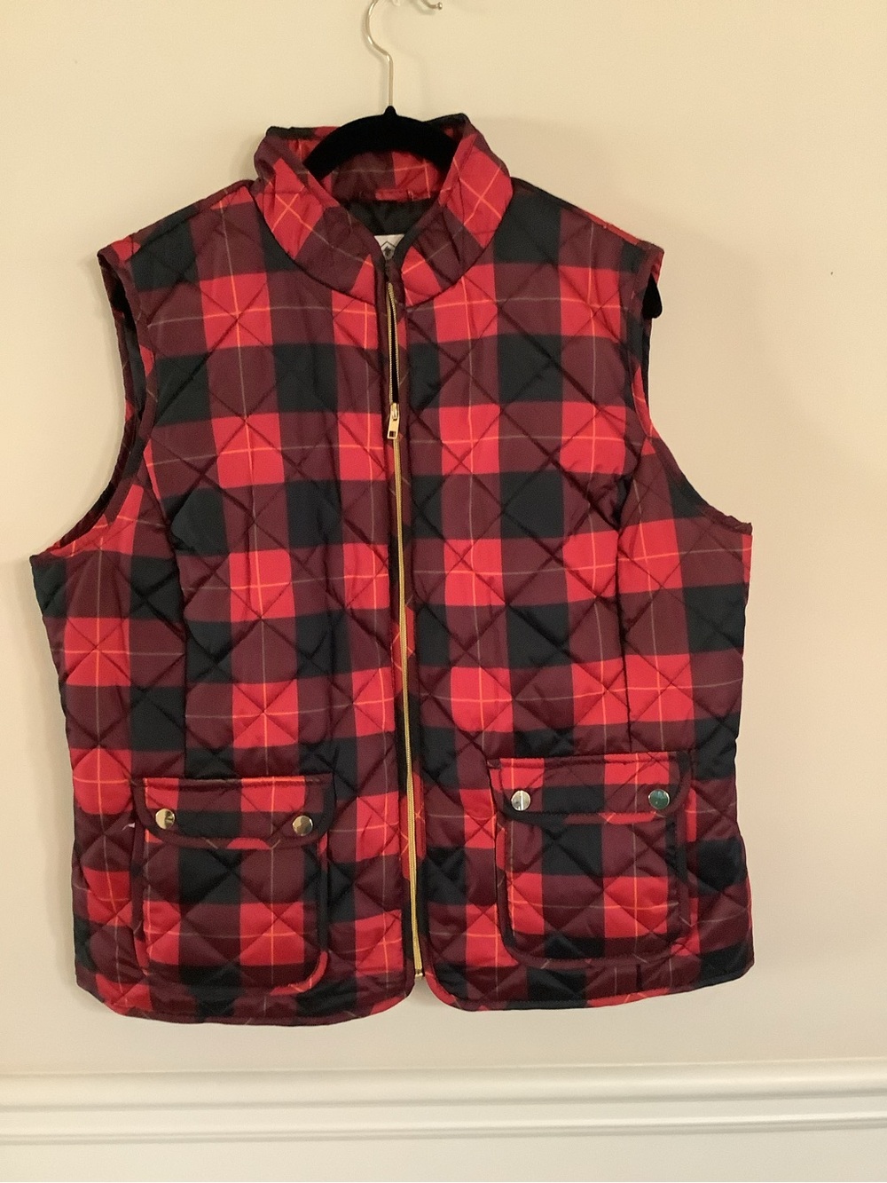 St. John's Bay Red and Black Plaid Quilted Women Vest